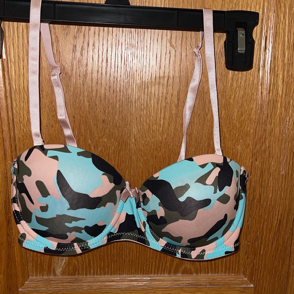 Trendy Camo Padded Bra with Adjustable Straps